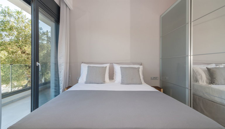 Elia Luxury Villa