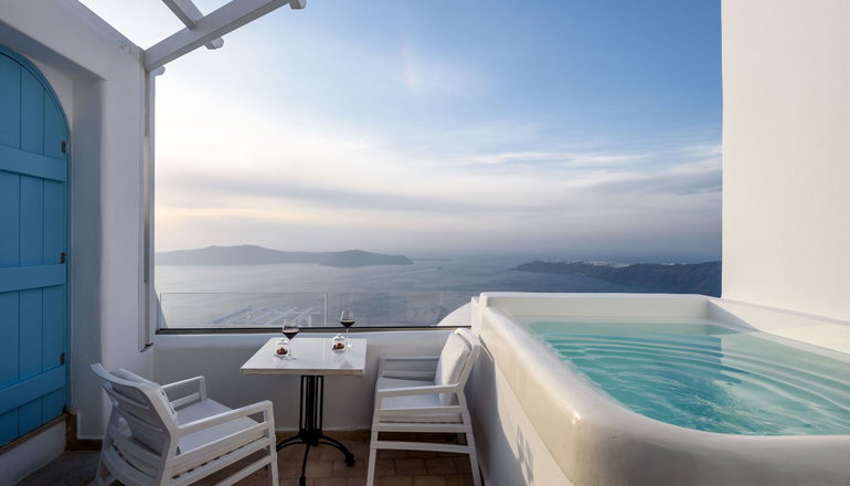 Above Blue Suites - Ημεροβίγλι, Σαντορίνη