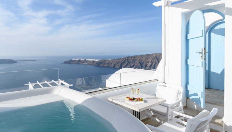 Above Blue Suites - Ημεροβίγλι, Σαντορίνη