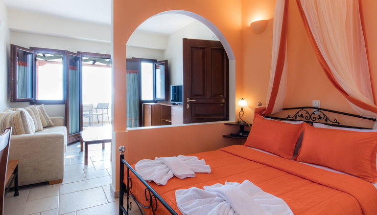 Amerisa Suites Santorini