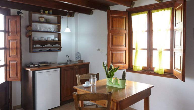 Anna Traditional Apartments  - Καμάρι, Σαντορίνη