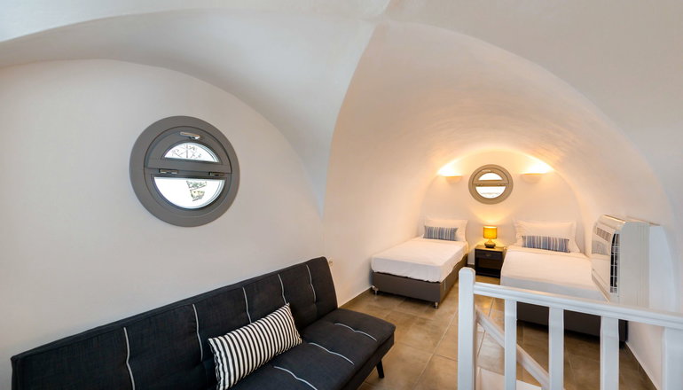4* White Harmony Suites - Μεγαλοχώρι, Σαντορίνη