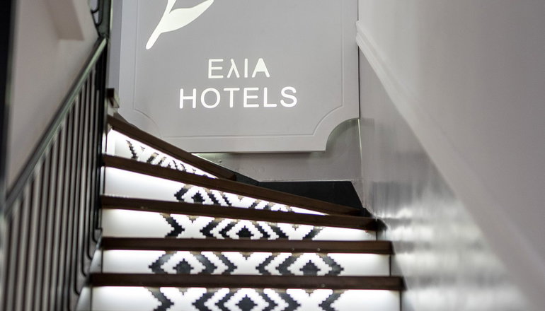 Elia Portou Due
