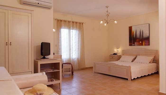 Mediterranean Hotel - Στελίδα, Νάξος