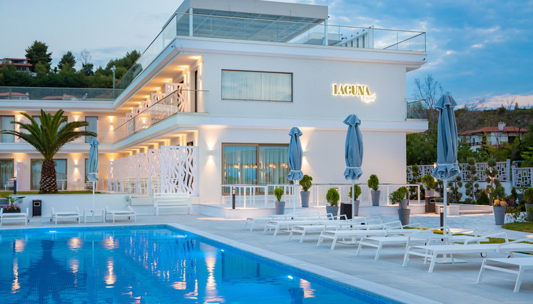 Laguna Resort