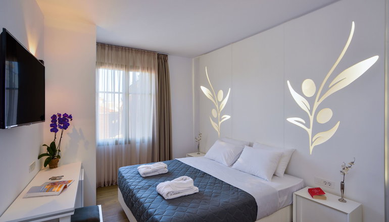 Elia Portou Luxury Residence