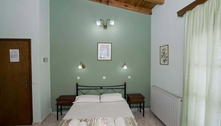 Agnantio Monemvasia