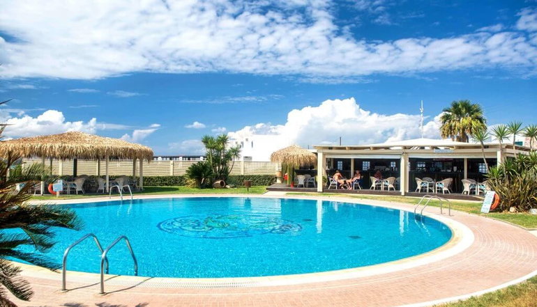 Plaza Beach Hotel