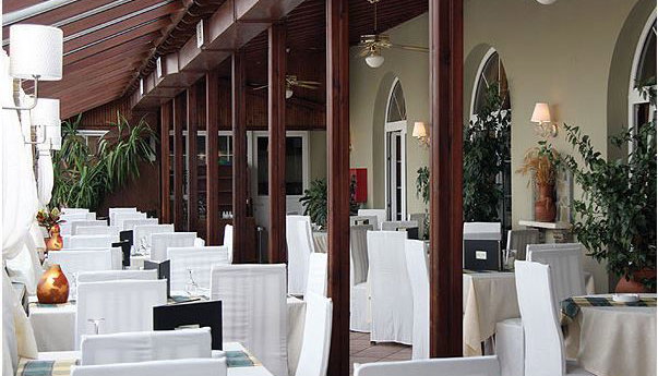 Mythos Hotel
