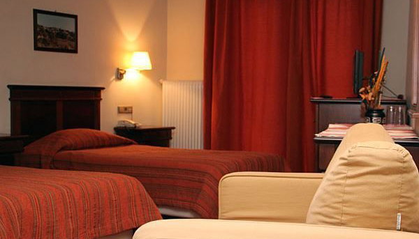 Mythos Hotel