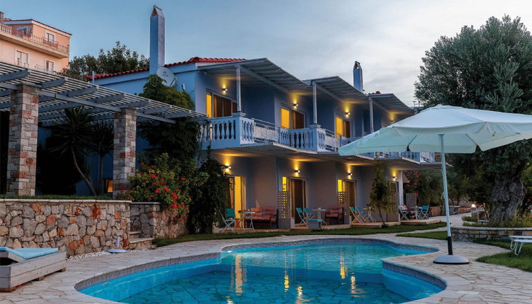 Sunny Place Resort - Δορούφι, Πόρτο Χέλι