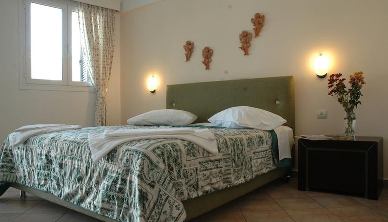 Santa Maura Studios & Apartments