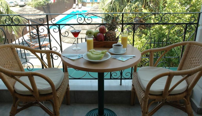 Santa Maura Studios & Apartments