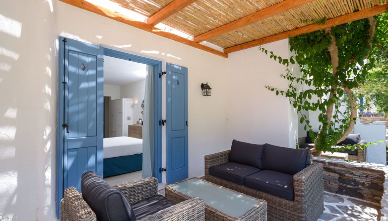 Alkyoni Beach Hotel