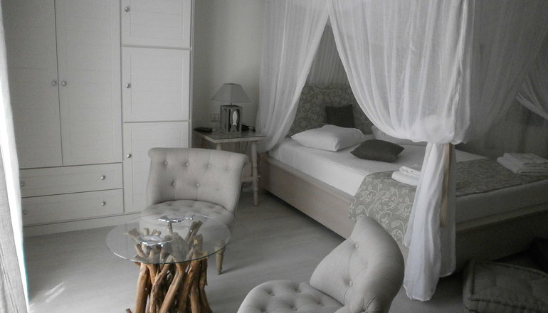 Alkyoni Beach Hotel