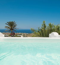4* Aqua Serenity Luxury Suites