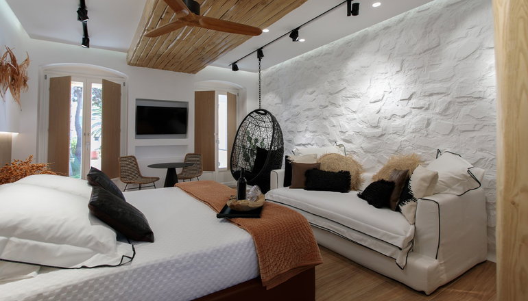 Alkyoni Beach Hotel