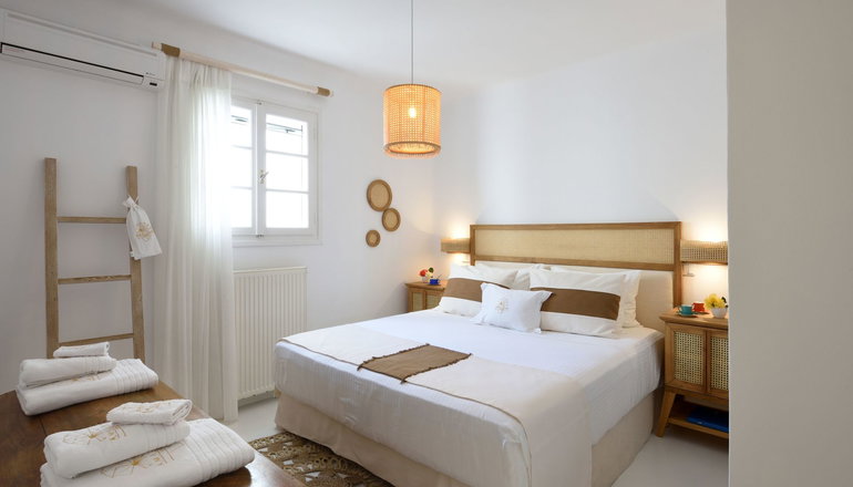 Amalgam Homes Paros Beachfront Luxury Villa