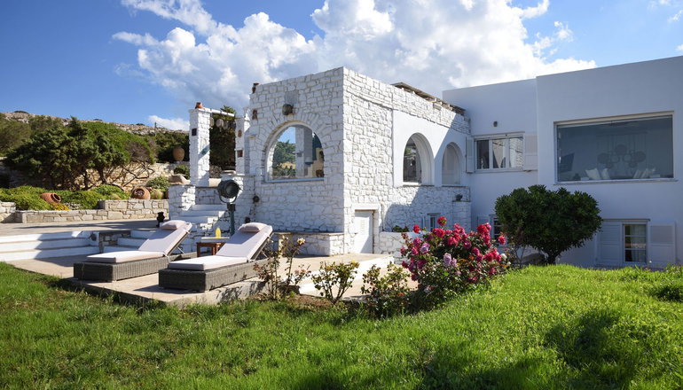 Amalgam Homes Paros Beachfront Luxury Villa