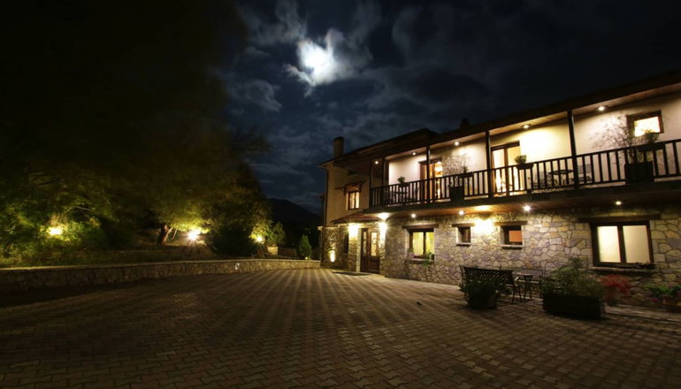 4* Skamnos Boutique Hotel
