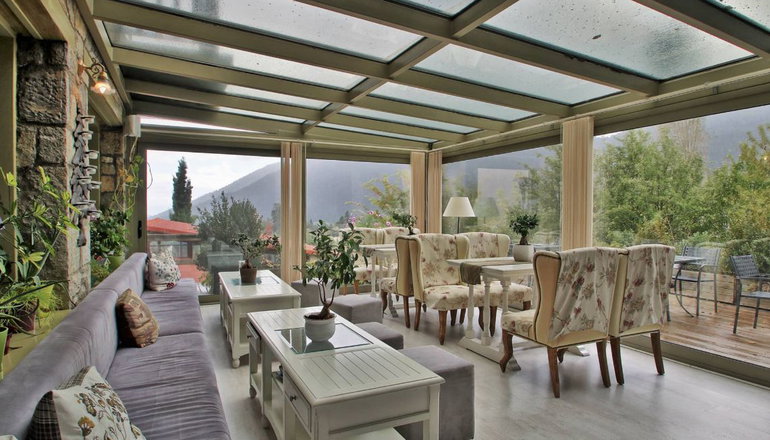 4* Skamnos Boutique Hotel