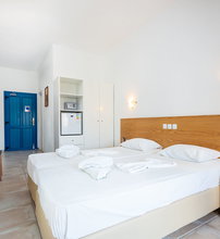 Marcos Beach Hotel - Μυλοπότας, Ίος