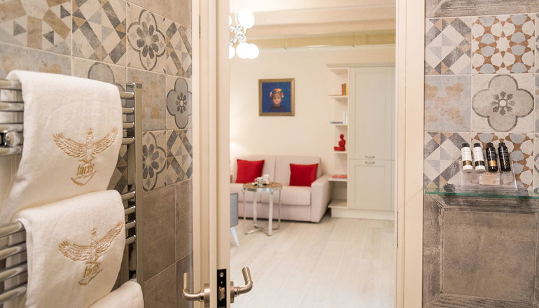 4* Faces Art Suites Rhodes
