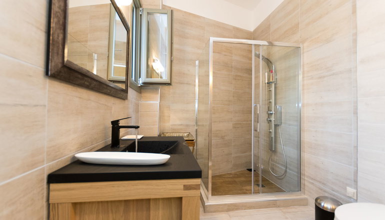 4* Faces Art Suites Rhodes