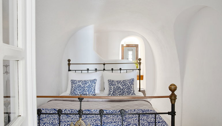 La Perla Villas & Suites