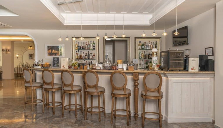 4* Art Hotel Debono - Γουβιά, Κέρκυρα