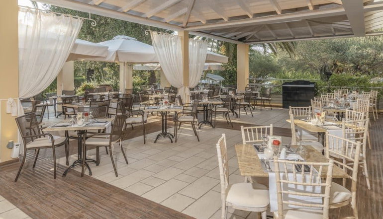 4* Art Hotel Debono - Γουβιά, Κέρκυρα