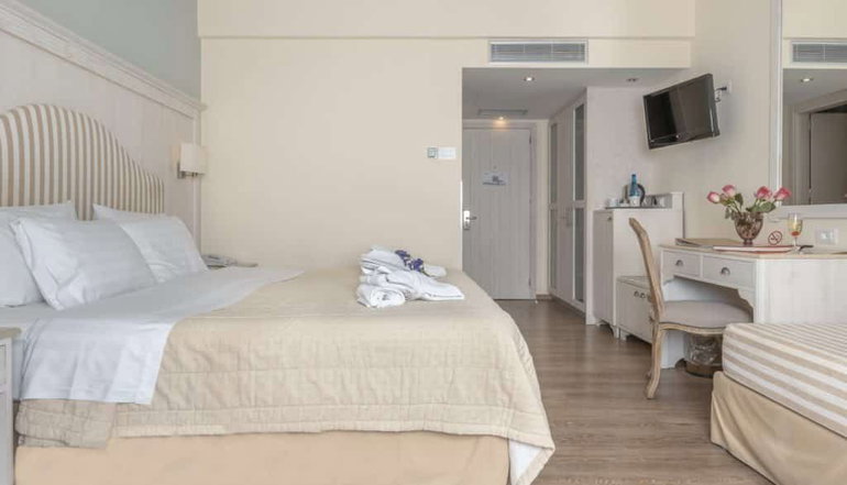 4* Art Hotel Debono - Γουβιά, Κέρκυρα