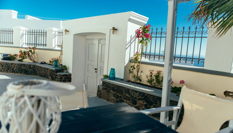 Day One Fira Mansion