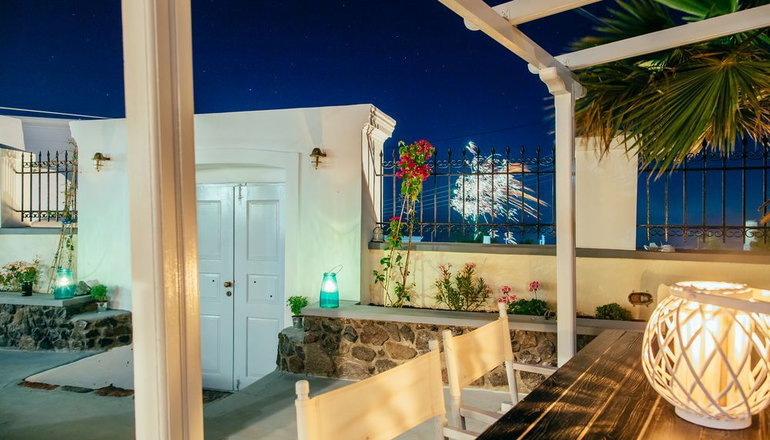 Day One Fira Mansion