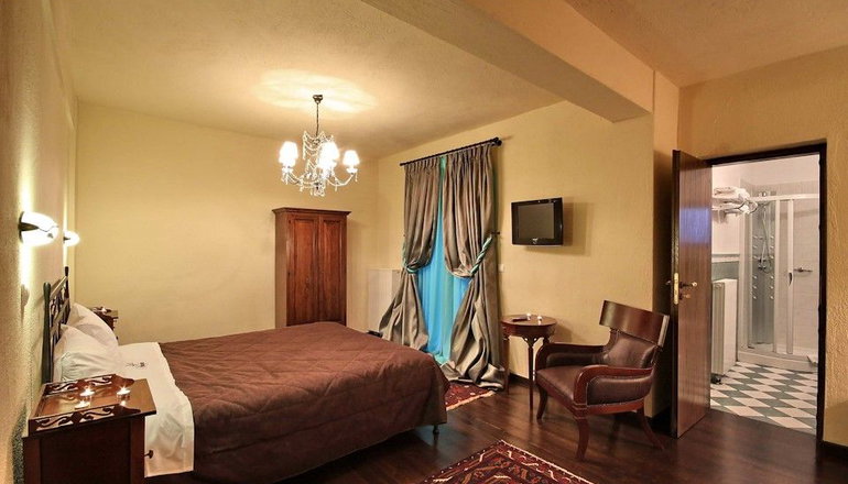 Aiora Luxury Suites