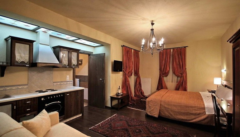 Aiora Luxury Suites