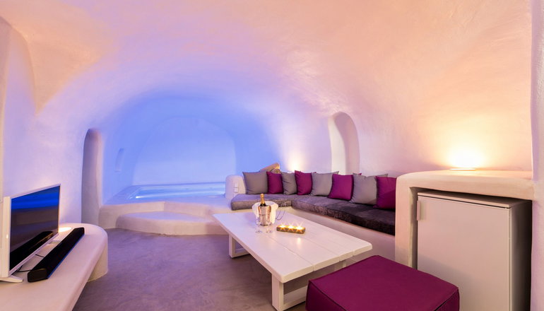 Kampanario Villa Santorini