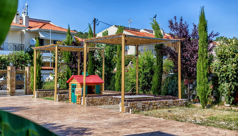 Greek Pride Hotel & Apartments