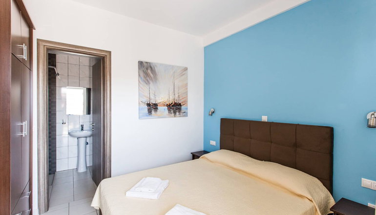Greek Pride Hotel & Apartments