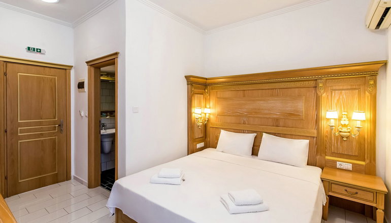 4* Greek Pride Seafront Hotel