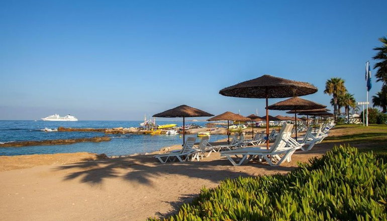 4* Louis Imperial Beach
