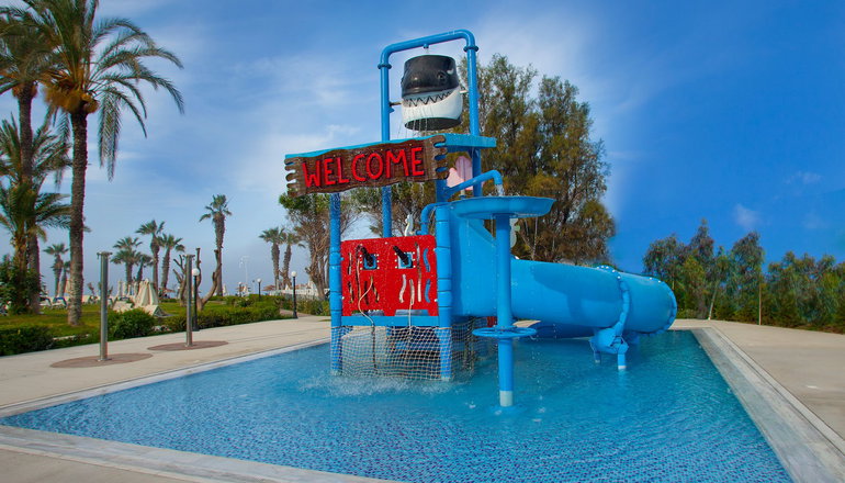 4* Louis Imperial Beach