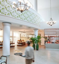 4* Louis Imperial Beach