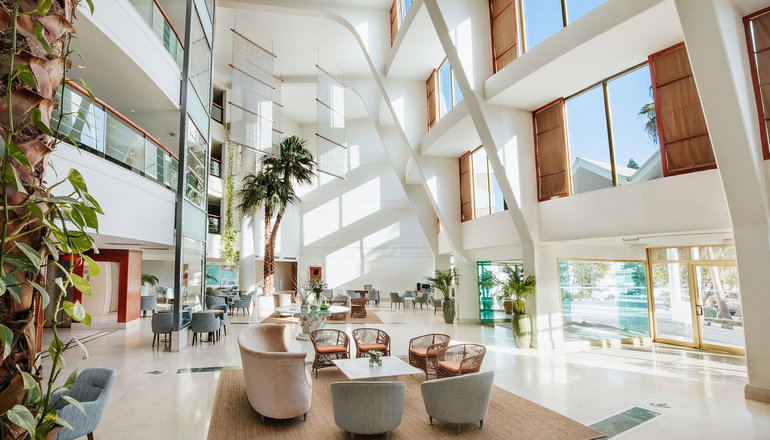 4* Louis Imperial Beach