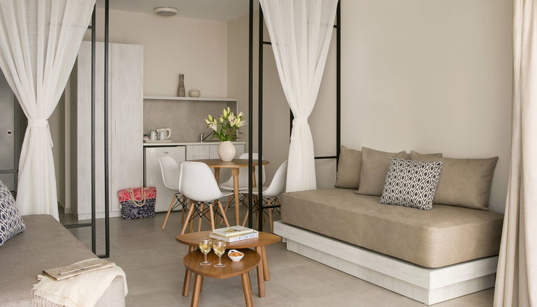4* Louis Paphos Breeze