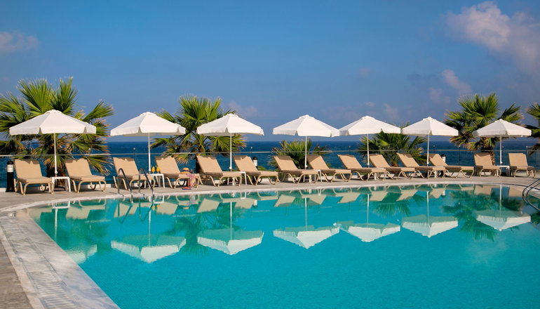4* Louis Paphos Breeze
