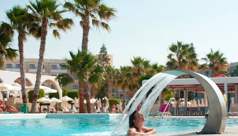 4* Louis Phaethon Beach