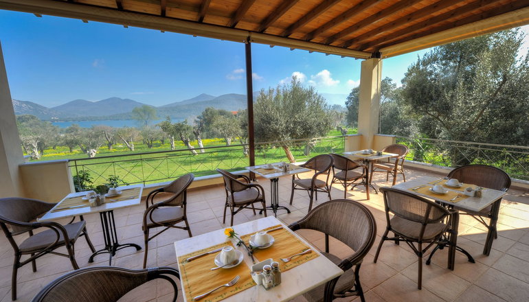 Gera's Olive Grove (Elaionas Tis Geras)