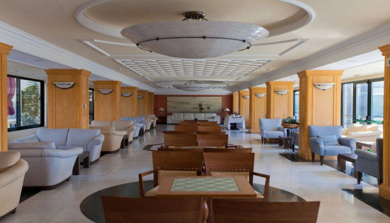 4* Aquamarina Hotel