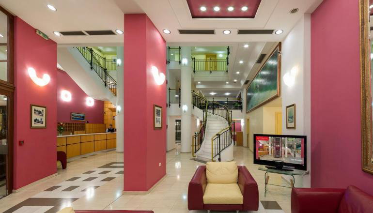 Angelika Pallas Hotel